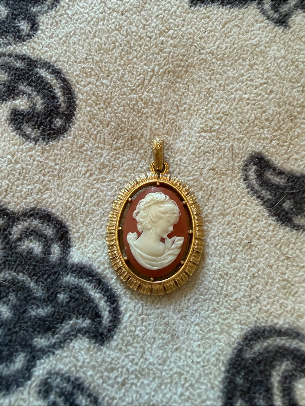 Gold Cameo Pendant Necklace - White Cameo on Coral Background